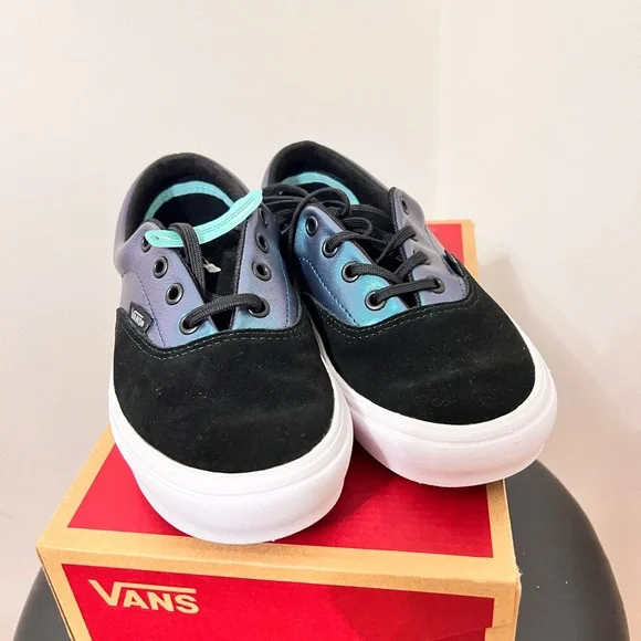 NEW Vans Authentic Comfy Cush Shoes Women's 7 - Picture 2 of 7